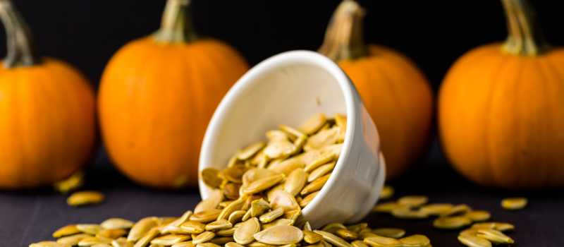 Eating Pumkin Seeds: Benefits and Tips