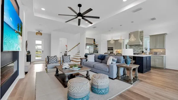 Exclusive Retreats Just Steps from Beach